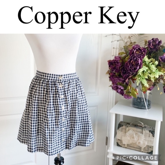 Copper Key Dresses & Skirts - 🔥🔥Copper key skirt!